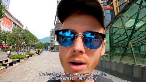 吃瓜小哥网红叫什么来着,揭秘“吃瓜小哥”网红背后的故事  第1张